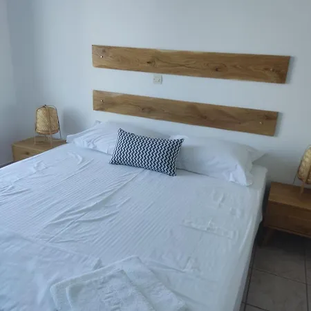 Apartman Ioannas B3 *